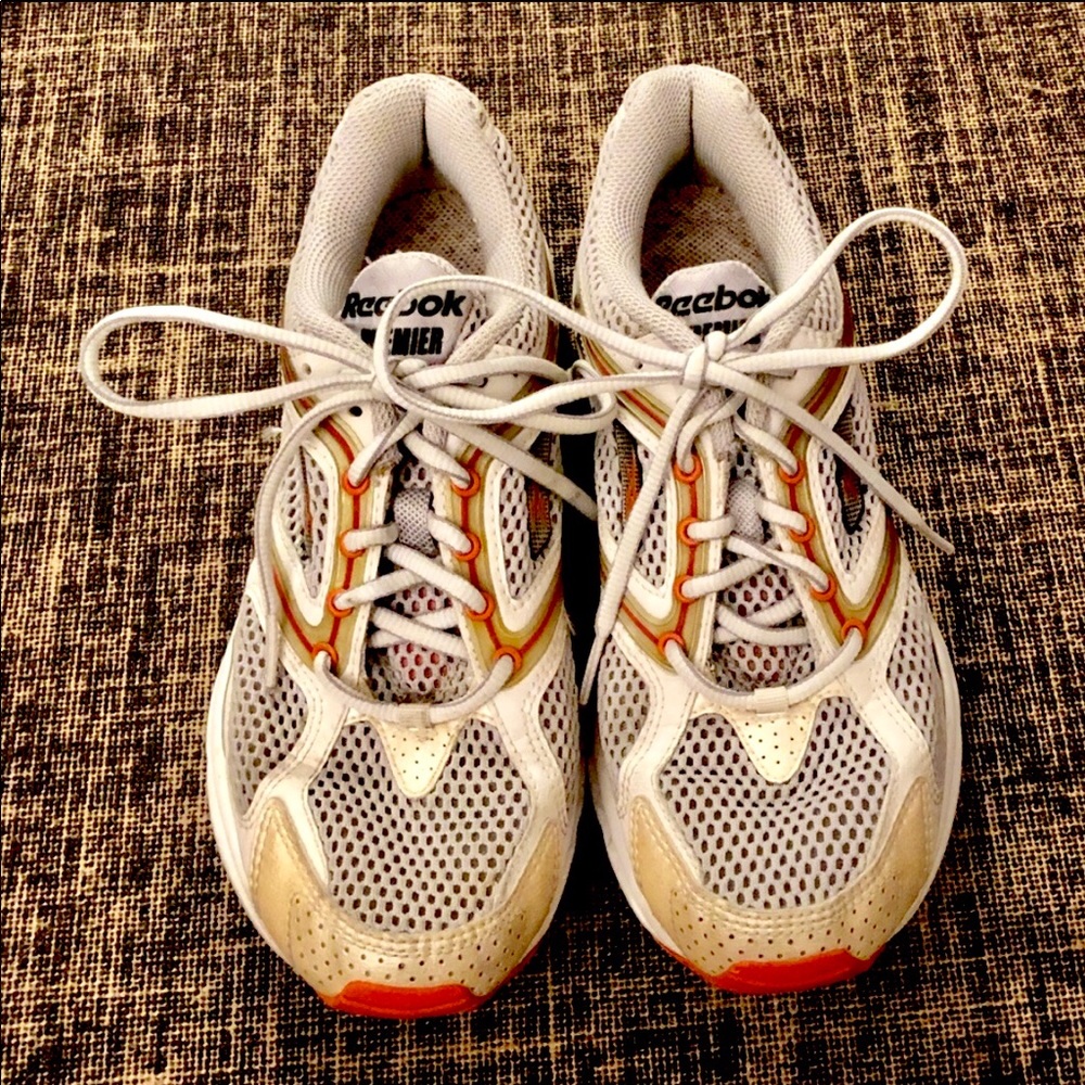 Reebok premier pristine size 8